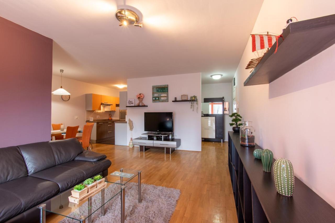 Apartmán Flexible Selfcheckins 31 - Zagreb - Garage - Loggia - New Exteriér fotografie